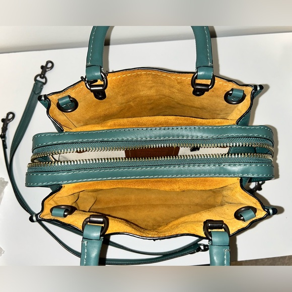 Coach Prairie Rivets Rogue 25 - Picture 5 of 9